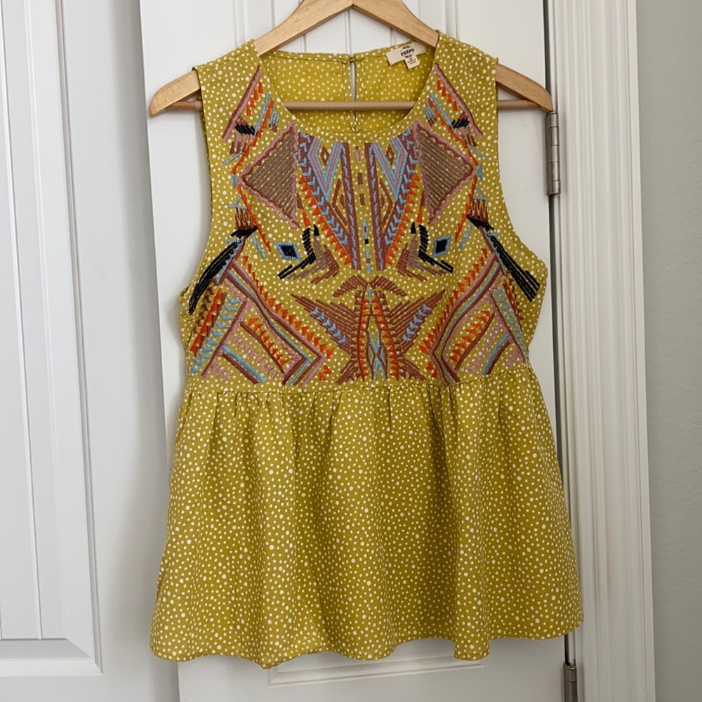 entro sleeveless embroidered blouse